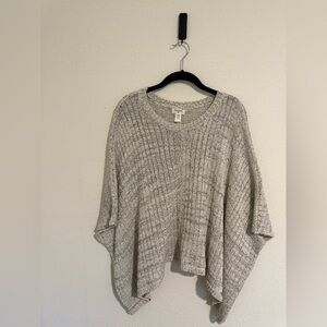 Cozy Women's Gray Knit Poncho- Neutral Ribbed